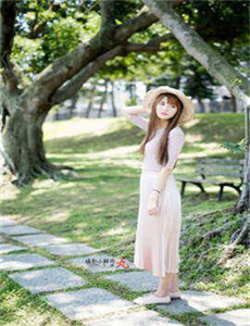 玉蒲团之淫行天下-小莹客厅激情46章至50视频